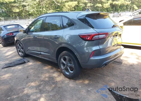 2023 Ford Escape St-Line z USA, uszkodzony, nr VIN 1FMCU0MN0PUA42173